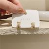 Dongdaemun Light Luxury Brincos Dourado Pequena Folha Orelha Fivela Feminino Elegante Único Brinco de Orelha Design de Nicho Brincos de Sentido