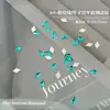 Decoraciones para uñas de fondo plano color esmeralda, diamantes K9 de fondo plano biselados de forma irregular súper brillantes, estilos mixtos de diamantes para uñas color verde oscuro en forma de marquisa