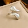 Pulsera hueca lisa mejor vendida en Europa y América, forma de gota de agua, material de acero inoxidable, oro y plata, conjunto abierto de coma
