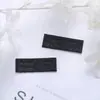 Etiquetas de Cuero de Microfibra, Etiquetas de Cuero con Cara Sonriente, Etiquetas de Costura Hechas a Mano para Bufandas, Sombreros, Accesorios para el Cabello, Gomas para el Cabello, Suministro Mayorista del Fabricante