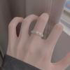 Nuevo anillo de cruz de diamante flash para mujer, anillo de banda de personalidad simple y de moda, anillo liso de nicho, anillo, venta al por mayor en vivo