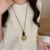 Estilo Relajado Old Money~Collar con Colgante Marrón de Estilo Étnico Retro para Mujer con Diseño de Nicho, Cadena Larga de Clavícula para Verano