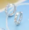 Venta al por mayor de fábrica joyería de moda Corea del Sur Super Brillantes pendientes de corazón de diamante de una sola fila pendientes de clip para oreja de mujer