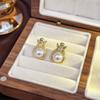 Aretes Perla Aguja de Plata Coreana Plata Esterlina de Alta Gama Retro Europeos y Americanos Aretes de Verano Nicho para Mujer Lujo Accesible