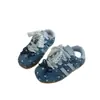 Sapatos Trench de Bolinhas Doces para Meninas 2026 Outono/Inverno Novo Estilo Laço de Fita Estilo Princesa Versátil Sapatos Esportivos para Exterior