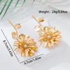 Pendientes de Borla y Flor de Moda de Nicho de Alta Gama de Venta Caliente Transfronteriza Adecuados para que las Mujeres los Usen en Reuniones Diarias, Exudando Elegancia