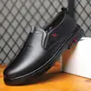 Zapatos de Cuero con Suela Suave y Superficie Suave Piernas Cómodas Zapatos Perezosos Sin Cordones Zapatos para Conducir Impermeables Hotel Trabajo Zapatos de Hombre