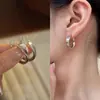 Pendientes de Plata de Ley S925 de Gama Alta Versátiles Exquisitos Moda Temperamento Hipoalergénicos Fabricante Venta al por Mayor Pendientes de Puesto de Mercado Nocturno