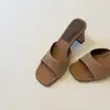 Primer Encuentro con los Zapatos de Verano Estilo Francés de Tacón Alto, Punta Cuadrada Abierta, Sencillos y Convenientes, Fáciles de Poner, Versátiles con Tacones Gruesos y una Sola Tira
