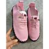 Transfronteiriço Plus Size Primavera 2023 Tendão de Boi Solado Macio Confortável Antiderrapante Sapatos de Mãe Solado Plano Um Pedal Super Macio Não Cansa