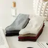 Meias de Pelúcia Cor Sólida Ankora 2024 para Crianças Estilo Coreano I Simples Versátil Meia de Comprimento Médio Meia Longa Outono e Inverno
