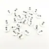 Acessórios de liga para joias DIY pingente de letra dupla face diâmetro 10MM pingente de 26 letras barril banhado a prata antiga