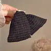 Clip de Garra Triángulo Etiqueta Dorada Retro Otoño Invierno para Niñas Versátil Temperamento Concha Tiburón Clip para Parte Trasera de la Cabeza Moño Pasador Accesorios para el Cabello