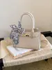 Bolso de Mano con Patrón de Cocodrilo 2026 Primavera Nuevo Nicho de Alto Valor Bolso de Hombro Cruzado Gran Capacidad Bolso Cuadrado Pequeño Simple