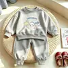Conjunto de Bebé para Niños de Alta Calidad Suave y Amigable con la Piel Conjunto de Dos Piezas para Niños Fuente Real de Mercancía Conjunto de Ropa para Niños En Stock
