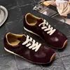 Zapatos casuales de primavera y otoño para mujer, zapatillas versátiles estilo Forrest Gump de gamuza con suela suave, nuevos zapatos de entrenamiento alemanes para vacaciones 2026