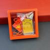 Oito Santos Padroeiros Pingente Folha de Ouro Doze Signos Benmingfo Adesivo para Celular Chaveiro Corrente para Celular Pingente de Pequeno Presente