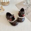 Zapatos de piel para niña, versátiles para primavera y otoño, zapatos de princesa para actuación de niñas, estilo coreano, suela suave, lazo de niña, beige
