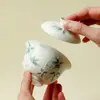 Gaiwan de Cerámica Verde Claro Sombra de Bambú Pintado a Mano Bajo Esmalte, Tazón de Té Exquisito Hecho a Mano, Bandeja para Té Seco, Juego de Té de Alta Gama