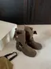Versão em couro com aumento de 6cm de altura, salto plataforma Melard, sola grossa, botas estilo Martin femininas para outono e inverno, botas curtas de camurça com tira de fivela para equitação