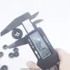Accesorios de Ropa Personalizados: Botones de Cuatro Agujeros Clásicos para Uso Diario, Ropa de Negocios Casual, Atuendos de Otoño e Invierno, y Diseño de Botones