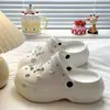 Borboleta de Pérola Suave e Doce DIY Crocs Verão Mais Vendido Confortável para Ir ao Trabalho Uso ao Ar Livre Chinelos EVA Fechados