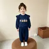 Conjunto Estiloso de Moletom Doce e Calça de Moletom para Meninas Primavera/Outono, Novo Conjunto Versátil de Duas Peças para Crianças Meninas