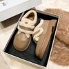 Sapatos de algodão acolchoados, forrados com fleece, quentes, antiderrapantes, com sola grossa, fecho de velcro para mulheres, 2023, novos, populares no inverno, bico redondo, retrô, camada única