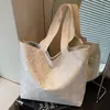 Bolsa de Gran Capacidad para el Trabajo y los Viajes Diarios para Mujeres 2025 Nuevo Bolso Tote de Moda Versátil Estilo Extranjero Bolso de Hombro Único Bolso de Axila Transfronterizo