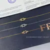 Colar Fred de Alta Versão com Fivela Horsebit Totalmente Cravejado de Diamantes Pingente em Forma de U Feminino Tamanho Mini Banhado a Ouro 18k Fivela Náutica Corrente para Clavícula