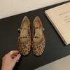 Zapatos Mary Jane Calados de Gamuza Francesa para Mujer Estilo Primavera y Verano 2025 Hebilla de Una Línea Calados Planos Suela Suave Zapatos de Ballet