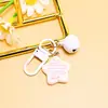 Llavero de gofre de estrella de cinco puntas realista y divertido, un colgante de estrella creativo y lindo, un accesorio versátil para mochilas y un regalo perfecto