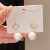 Pendientes de Flor de Nácar con Circonita, Estilo Lujo Ligero, Aguja de Plata Electrochapada en Oro Real de 14K, Pendientes de Dos Vías para Mujer