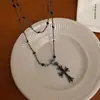 Collar de Cadena Doble Apilada Larga con Cuentas de Cruz de Circonita Oscura para Mujer Cadena para Clavícula a Juego de Viaje de Nicho