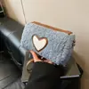 Bolsas para Mujer 2025 Estilo Nuevo Simple Personalizada Bolso Cruzado Moda Otoño e Invierno Diseño de Nicho Maletín Bolso Cilíndrico de Moda