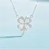 Collar de Trébol de Cuatro Hojas para Mujer, Cadena de Clavícula de Lujo Ligero de Nicho de Gama Alta con Colgante de Trébol de la Suerte Incrustado con Diamantes, Regalo para Novia