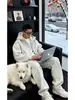 Conjunto Esportivo Casual Preguiçoso para Homens Primavera Outono Inverno Moletom com Capuz e Pelúcia Conjunto Masculino com Calça Jogger de Lâmina Curva