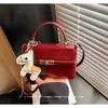Bolso Pequeño Elegante de Alta Gama con Textura para Mujer 2026 Nueva Moda Bolso Cruzado Versátil Bolso de Mano Exquisito Súper Moderno Bolso Cuadrado Pequeño
