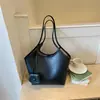 Bolso grande de moda y sencillo, nuevo modelo de verano 2026, bolso de hombro para mujer para ir al trabajo, bolso de mano para salir a trabajar