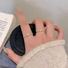 Anillo Coreano de Circonita con Forma de Corazón, Lujo Ligero y Sensación de Alta Gama, Anillo Sencillo para Dedo Índice, Anillo Versátil y Elegante al por Mayor