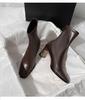 Botas cortas marrones de tacón alto para mujer, otoño e invierno 2024, nuevas botas francesas elegantes de tacón grueso con cremallera trasera y cabeza cuadrada, botas finas elásticas.