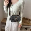Bolsa pequena quadrada da moda estilo coreano para mulheres, novo modelo de verão 2026, bolsa de ombro colorida, bolsa transversal para o dia a dia