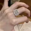 Anel de Rede com Recortes de Diamante Brilhante Renda Super Fada, Indústria Pesada, Exquisito, Luxo Leve, Retrô Estiloso, Anel Moderno e Versátil