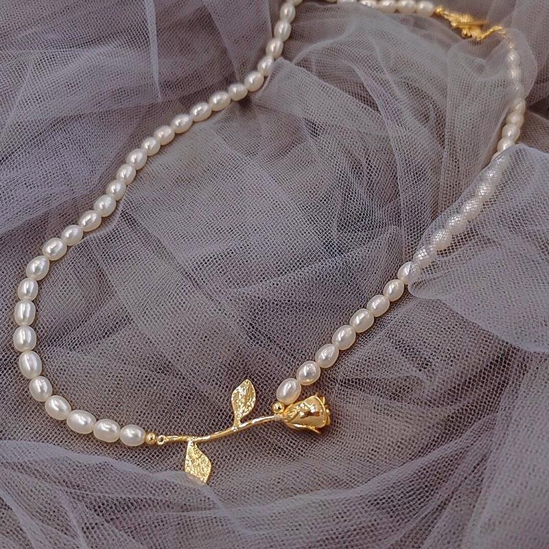 欧美复古玫瑰花朵项链 小众设计感14k注金珍珠项链