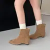 Botines de Tobillo Cuadrados de Gamuza Ji Retro Primer Encuentro Botas para Mujer 2026 Nuevas Otoño Invierno Casual Versátiles Botas de Moda Tacón Grueso
