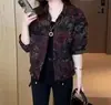 Moderna Chaqueta Corta Elegante para Persona Baja Mujer 2026 Otoño Nueva Casual Adelgazante Versátil Reductora de Edad Chaqueta Top