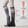 Calcetines de Yoga de Cinco Dedos, Tobillo Antideslizante Profesionales para Mujer, Correr, Saltar la Cuerda, Ciclismo Específico para Fitness, Calcetines Deportivos Largos de Compresión