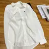 Top Camisa de Lino Bordado de Nicho para Mujer 2026 Estilo Caliente Chic Nuevo Estilo Old Money Blanco Camisa Casual de Algodón Lino