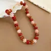 Collar ajustable de cuentas redondas acrílicas, sensación de lujo ligero y alta gama, cadena simple para la clavícula, accesorio moderno y versátil, venta al por mayor