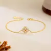 Nuevo Pulsera de Trébol de Cuatro Hojas de la Suerte Estilo Chino Mini Ópalo Imitación para Mujer, Elegancia Francesa, Regalo de Lujo Ligero, Joyería de Diseño de Nicho